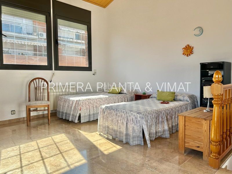 Foto 8ae25b0c-91ef-484b-b90e-4cc8473762c4. Casa amb calefacció aparcament piscina a Vista Alegre Mataró
