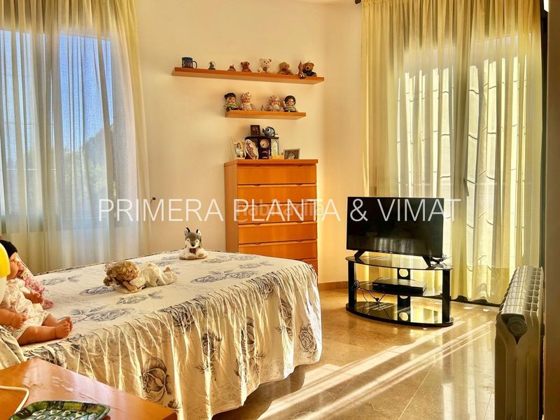 Foto bc1711b4-3a81-43bd-9bb4-130e9c186716. Casa amb calefacció aparcament piscina a Vista Alegre Mataró