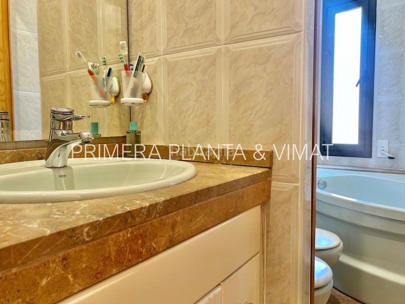 Foto e64d1c82-6dd1-4168-b802-bfa9706b6c5d. Casa amb calefacció aparcament piscina a Vista Alegre Mataró