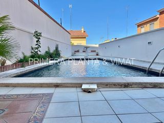 Casa a Vista Alegre. Esquinera y con piscina privada !!!