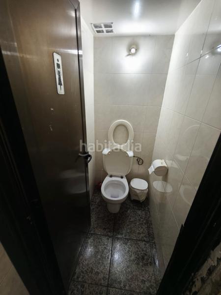 Foto 77a0454e-20a2-4c01-9c15-8b0a8c785cbc. Local commercial avec chauffage dans La Salut Badalona