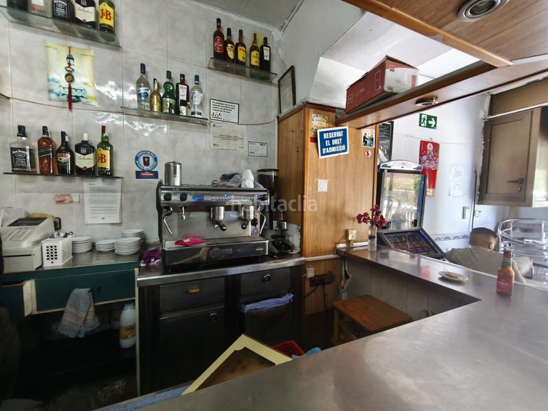 Foto 903e5882-30c3-408f-ad5a-f2b133f30959. Local commercial avec chauffage dans La Salut Badalona