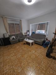 Appartement à La Salut. Piso amplio con 3 habitaciones