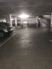 Aparcament cotxe a El Poble Sec - Parc de Montjuïc