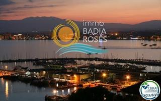 Terreny residencial a Puig Rom-Canyelles-Almadrava. Parcela en venta en roses.