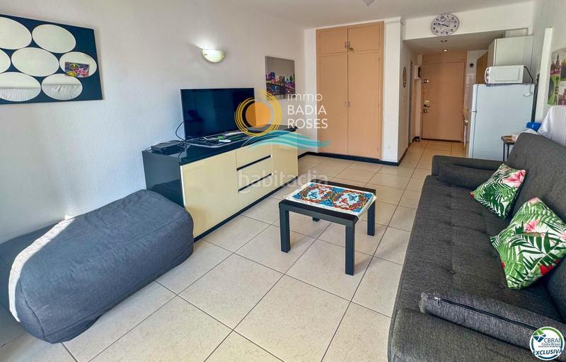 Foto 4919875a-51e2-4850-9874-c4f08096fc1c. Appartamento in de cala rostella 3 in Salatar Roses