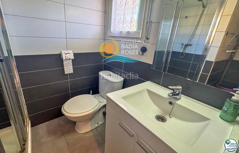 Foto d10b9767-b940-4666-878d-18a64f1921c3. Appartamento in de cala rostella 3 in Salatar Roses