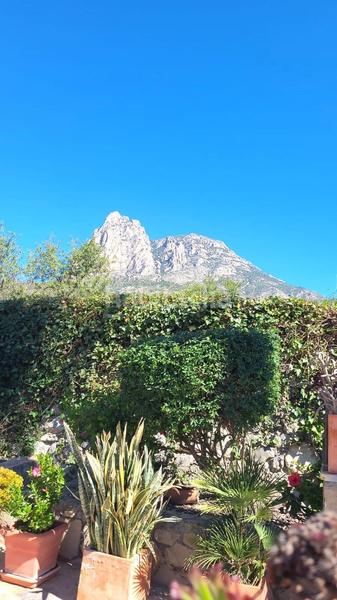 Foto 46bb5c96-0a1b-4fbf-8a86-2911de1b6eb4. Chalet with heating parking pool in Finestrat pueblo Finestrat