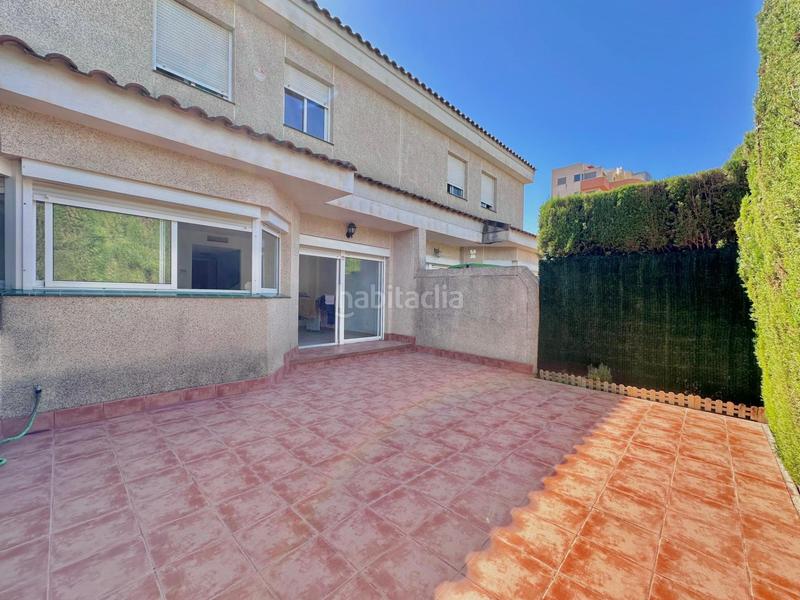 Foto 1eb1cbdf-3df9-4be5-896c-96a9f68abb1b. Alquiler casa magnifico bungalow en playa de san juan en Alicante