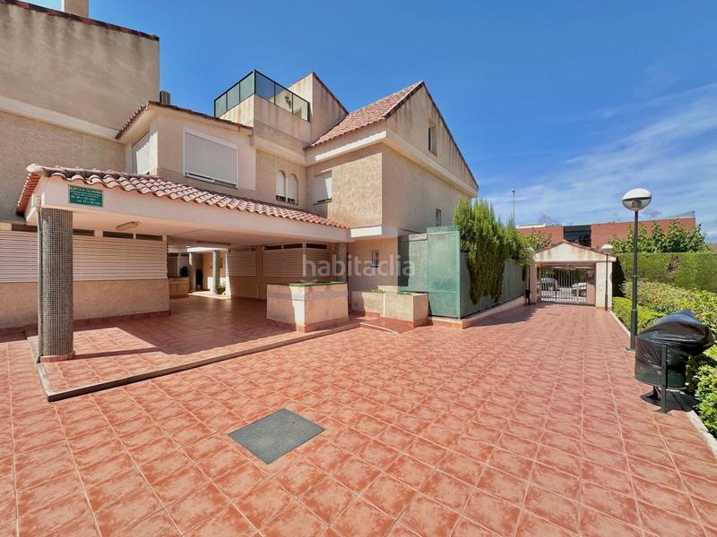 Foto bc85a131-ac46-4d28-b9c9-9ee15a3bb958. Alquiler casa magnifico bungalow en playa de san juan en Alicante