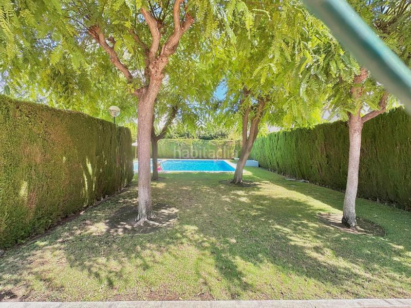 Foto 9c3c165a-09a6-4c9d-864a-fe1cc8eb7d88. Rent house with parking pool in Albufereta Alicante