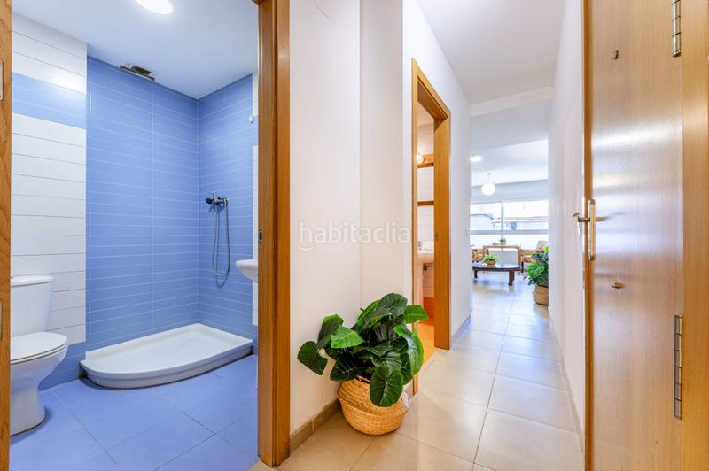 Foto 3f8dc56e-0b80-4298-b4ac-b3c3effacc51. Appartement dans calle jazmin dans Carolinas Bajas Alicante