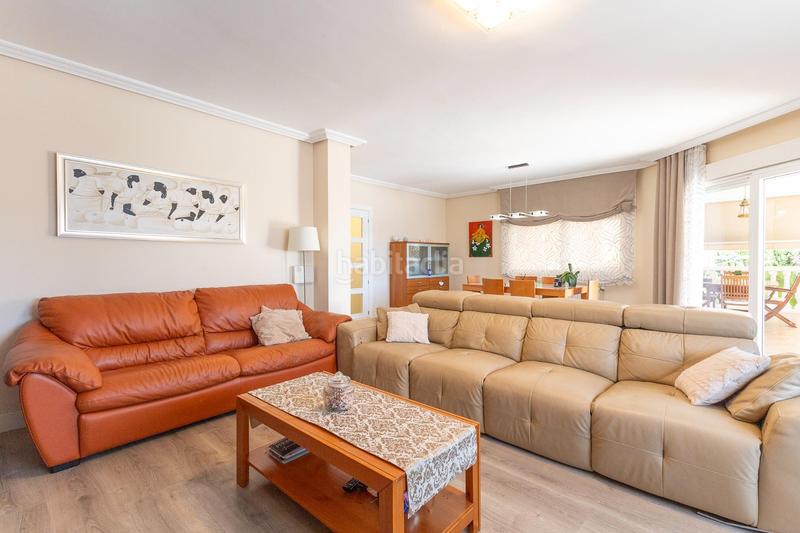 Foto d8ceb1ce-7d99-4e18-9b4f-d6b2cbbdd187. Xalet amb calefacció aparcament piscina a La Huerta Mutxamel