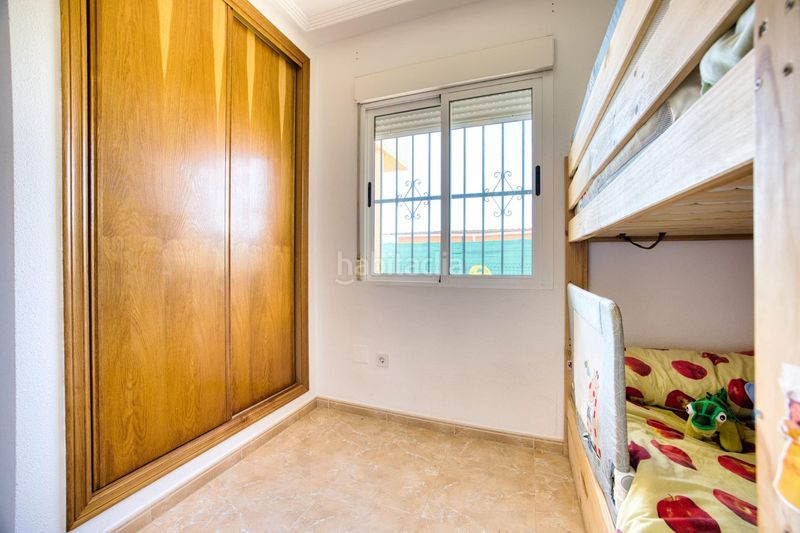 Foto 34e3040d-5ec2-4146-bba8-00c5d8e83a85. Casa aparellada amb piscina a Bonalba-Cotoveta Mutxamel