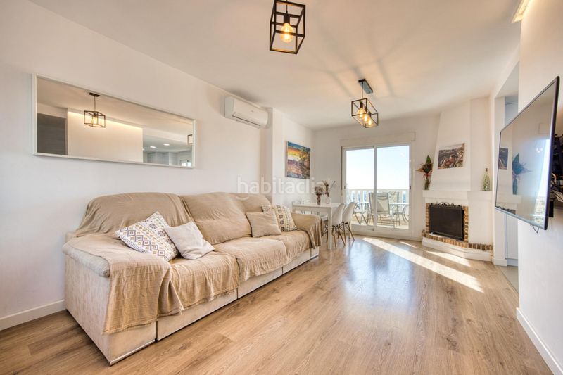 Foto a24412e0-a905-4255-bef4-0881e22a1e10. Casa aparellada amb piscina a Bonalba-Cotoveta Mutxamel