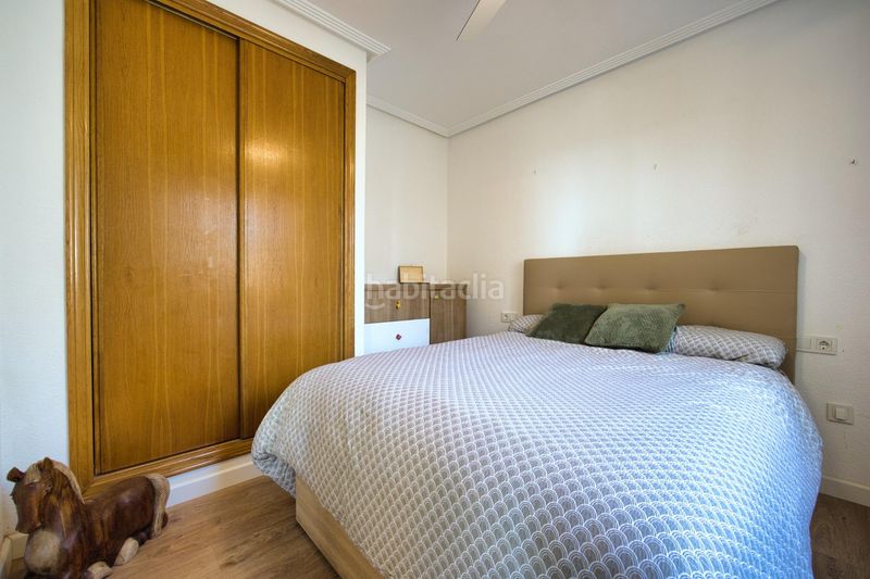 Foto a373e628-9f37-440f-b9a0-ce876b32decc. Casa aparellada amb piscina a Bonalba-Cotoveta Mutxamel