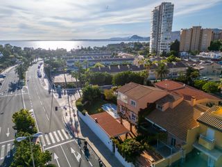 Xalet  Costa blanca. Exclusiva villa en cabo de las huertas, alicante  a pocos metros