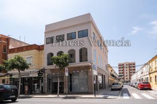 Edifici a Avenida de Abril-9 de Octubre. Edificio. oportunidad de inversión en el centro comercial de pue