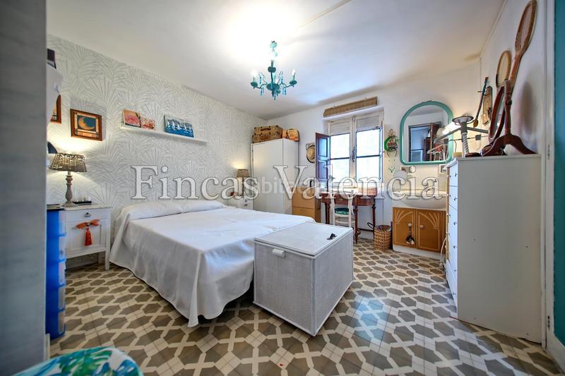 Foto 494a617b-3d8a-4c41-a273-736c9453cbc3. Masia amb aparcament piscina a Batoi Alcoi