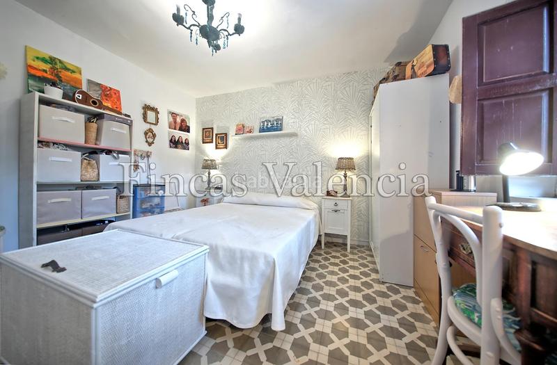 Foto f4a0ea05-fb5b-4f10-b80c-069f4da1004c. Masia amb aparcament piscina a Batoi Alcoi