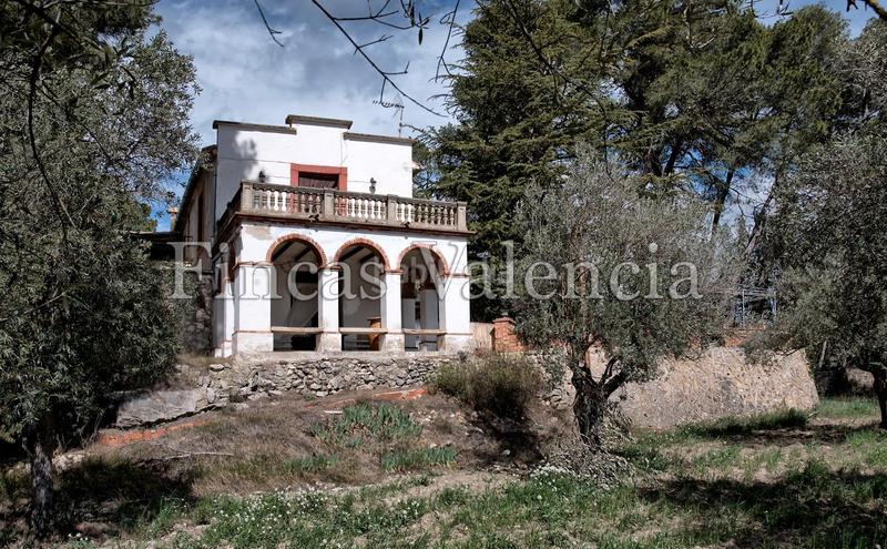 Foto f7909239-11aa-4b2c-961b-5dda0e512537. Masia amb aparcament piscina a Batoi Alcoi