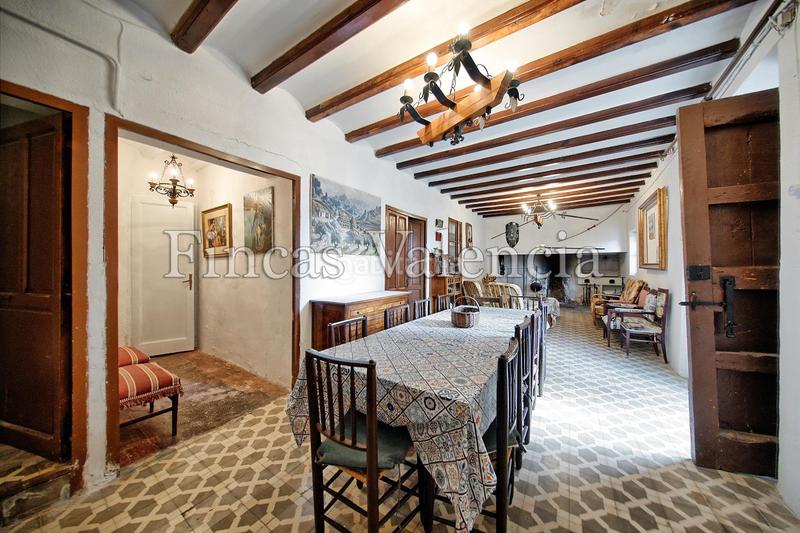 Foto f9e89230-5fe1-4455-ad94-6506a9069e0b. Masia amb aparcament piscina a Batoi Alcoi