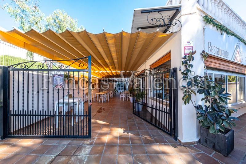 Foto 7c02fc3f-ced1-42a6-bdf8-ac64eaafb641. Alquiler local comercial trasapaso restaurante en la cañada en Paterna