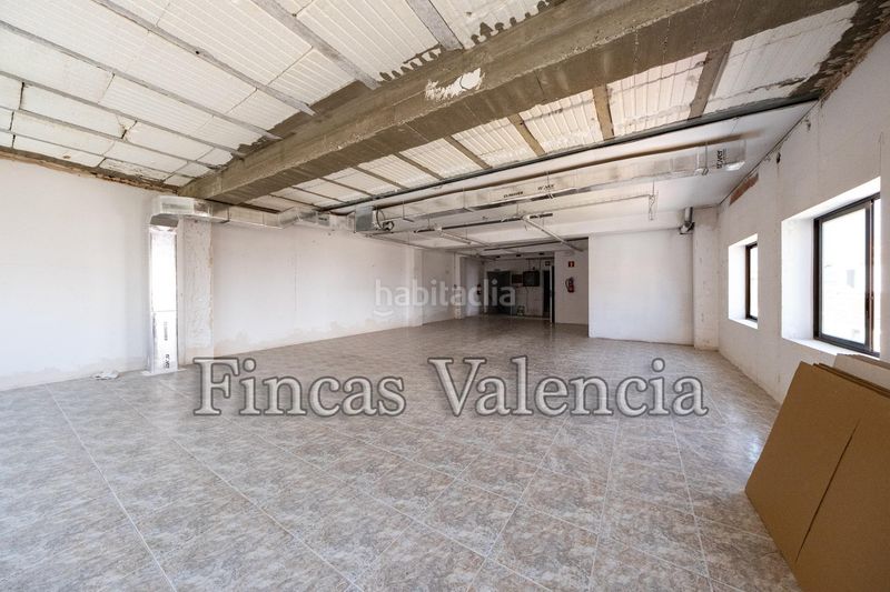 Foto 4f8baa7c-b2a0-44c9-9e1a-524f4a45d5f3. Affitto edificio in Avenida de Abril-9 de Octubre Sagunt