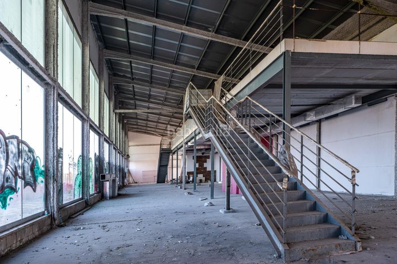 Foto 0f811c73-d902-4874-860a-24269e130480. Industrial building in Canet d´en Berenguer