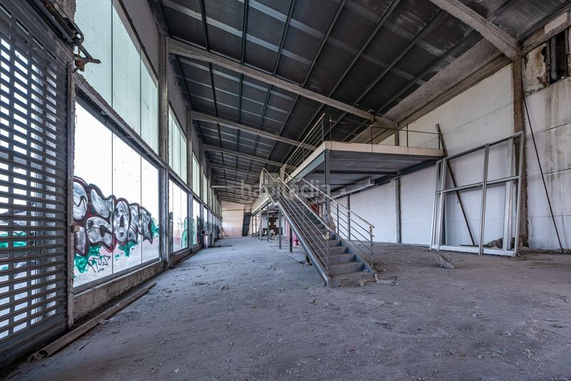 Foto b6569372-2068-4088-92cd-00b9c8c10a9e. Industrial building in Canet d´en Berenguer