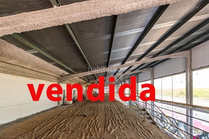 Foto d3b2e02f-3830-4bfb-8706-72a9fc0efd74. Industrial building in Canet d´en Berenguer