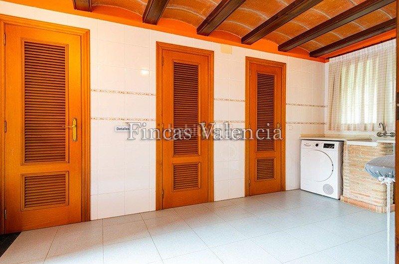 Foto 51e7dfb2-fc32-491a-a33d-33e139814d69. Miete chalet mit heizung parking pool in Godella