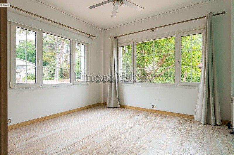 Foto 6ca2abe2-23a8-4e6d-ab5e-212daa80cce5. Miete chalet mit heizung parking pool in Godella