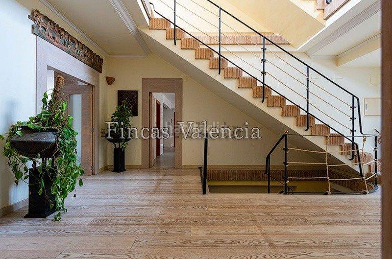 Foto ab72a2ce-8f29-44be-8f86-541e9c3aff6c. Miete chalet mit heizung parking pool in Godella