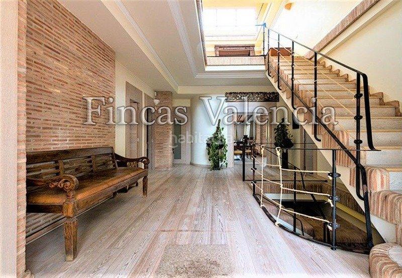 Foto 1de6eedd-2e46-475d-a2f4-91e0eda987df. Rent chalet with heating parking pool in Godella