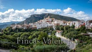 Finca rústica a Polígono camino de la lagunica 20. Un secreto bien guardado entre montañas finca de casi 39 ha.
