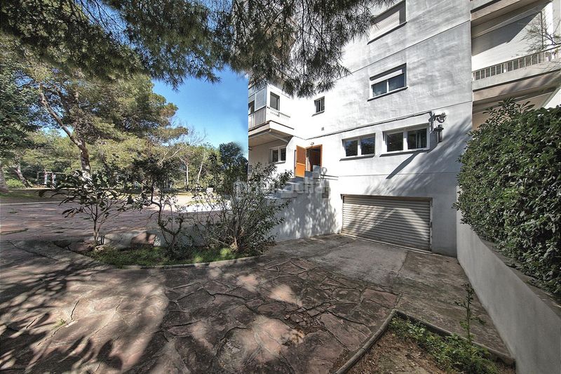 Foto 6bcace56-fb3c-49b6-8c94-fe6ea44a5c2a. Planta baixa amb calefacció piscina a El Saler Valencia