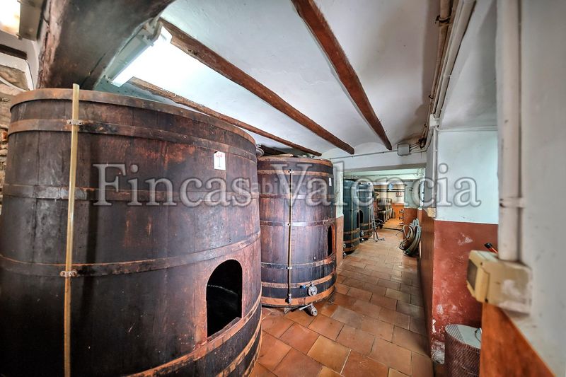Foto d1f8d4cf-162c-4f59-8a83-5117b33e59dc. Masia a Azuébar