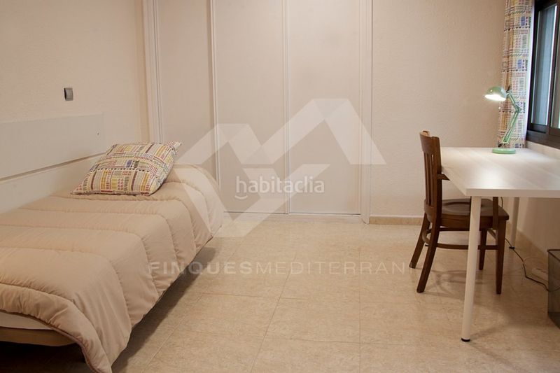 Foto b94bcec0-426b-487b-9328-f80ea1aeb2ae. Rent flat with heating in Eixample Tarragona