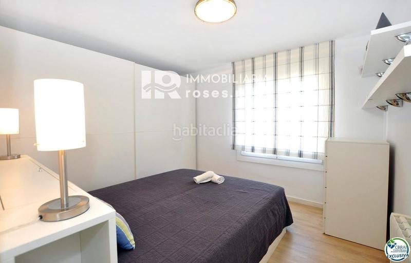 Foto 32b6242a-aa91-419d-97a4-88a0de257746. Piso impresionante apartamento con vistas panorámicas al mar, reformado, parking incluido en Roses