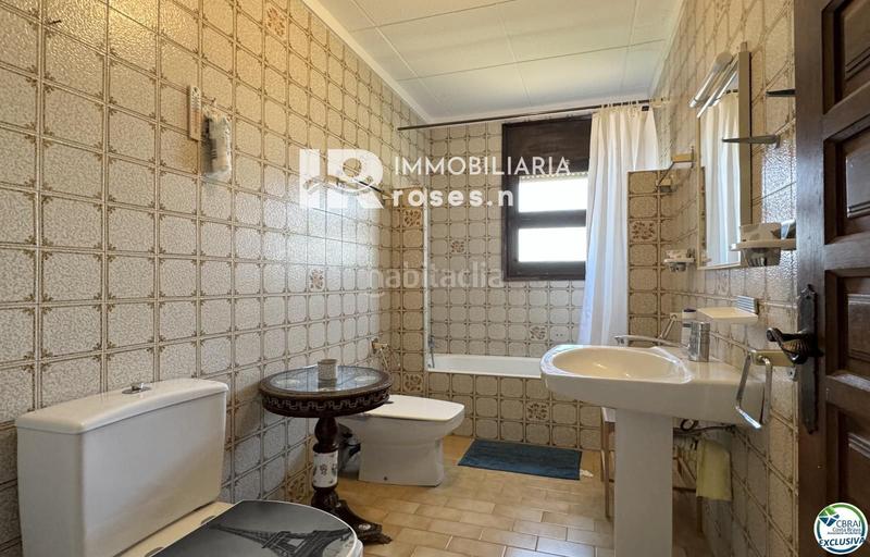 Foto 423a417d-dc15-4f0e-9f6f-6712122b84ea. Casa  para reformar con increíbles vistas al mar! en Roses