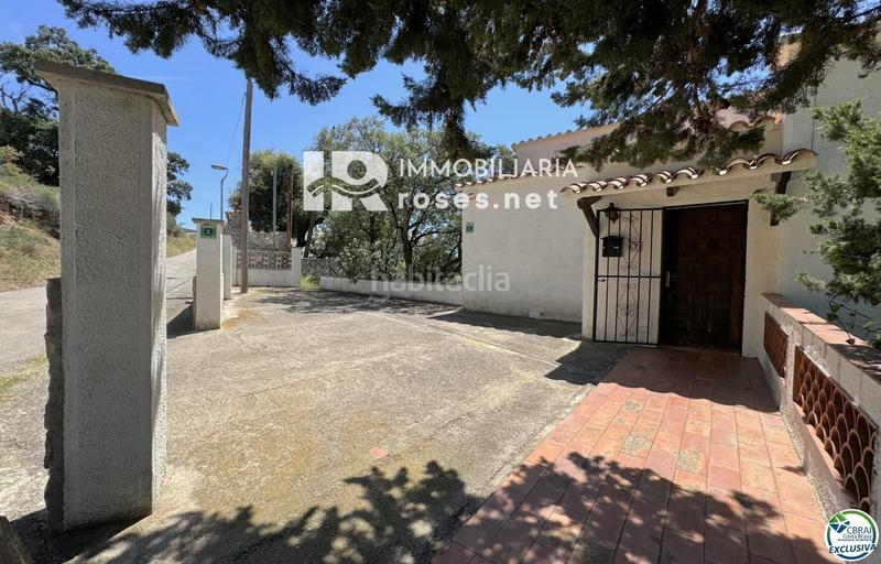 Foto f428ee02-9eb7-4d57-ba99-73291b84665e. Casa  para reformar con increíbles vistas al mar! en Roses