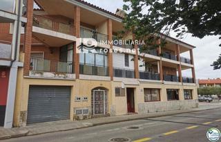 Casa  Ponent. Casa con gran terraza y 4 habitaciones en roses