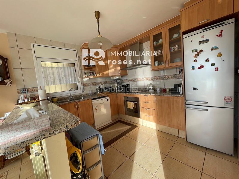 Foto ba721557-68f8-4f4f-bb46-593c21a51835. Casa amb calefacció aparcament piscina a Nord Roses