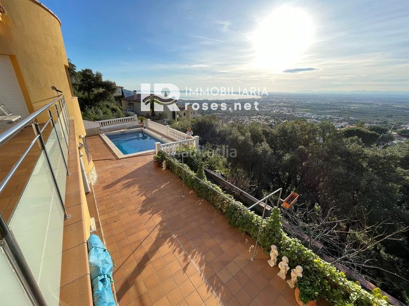 Foto ec70f7ff-289e-47eb-bb86-0985837b399a. Casa amb calefacció aparcament piscina a Nord Roses