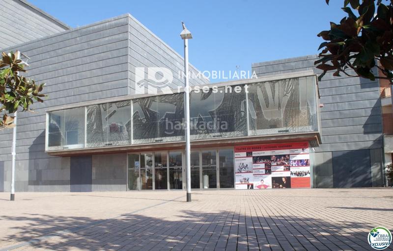 Foto 34d7f725-4d34-4040-a0f9-43c7ba5b91ed. Piso apartamento en Salatar con vista parcial al mar, gran terraza y aparcamiento privado. en Roses