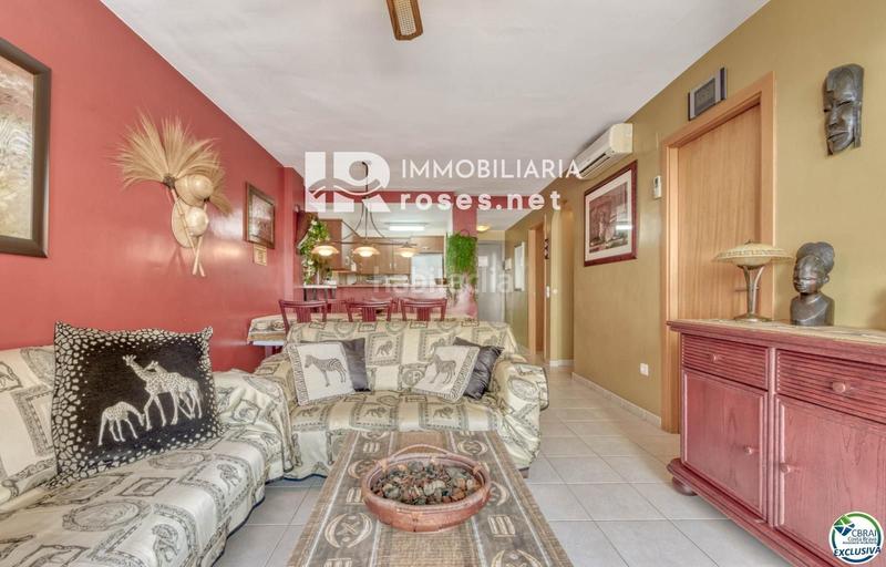 Foto ed32d66b-0a9b-4b83-a747-6c6a17f80b50. Piso apartamento en Salatar con vista parcial al mar, gran terraza y aparcamiento privado. en Roses