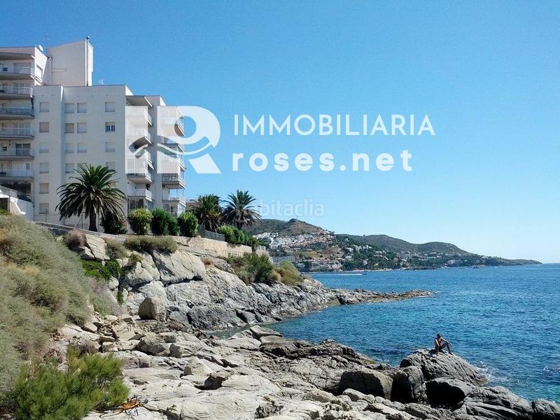 Foto 0acf2b31-459f-497e-865c-088f21742ae7. Piso apartamento en venta en primera línea de mar en canyelles, en Roses
