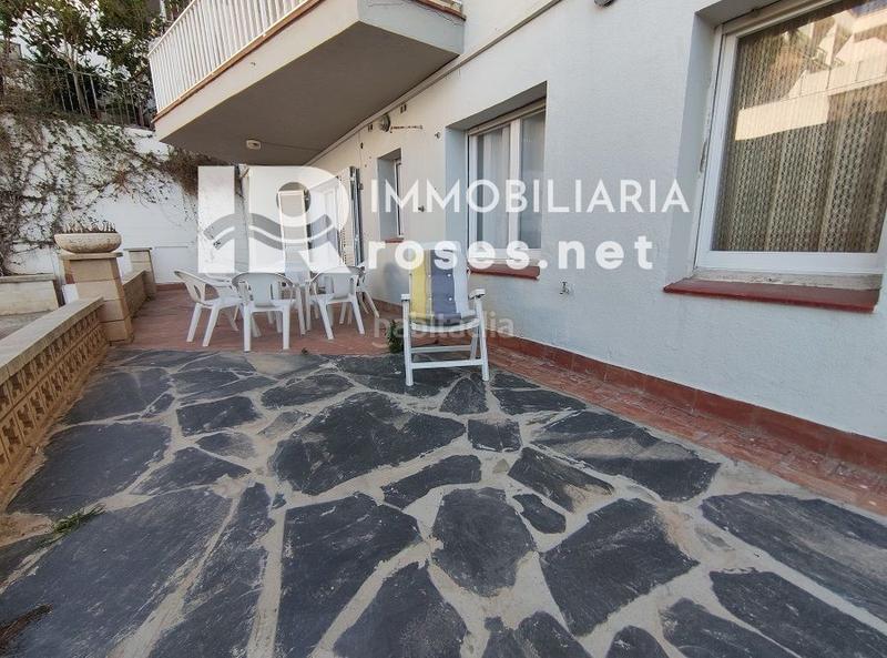 Foto 149b82bc-9f3e-4ff1-94af-3bbab9e8e50f. Piso apartamento en venta en primera línea de mar en canyelles, en Roses