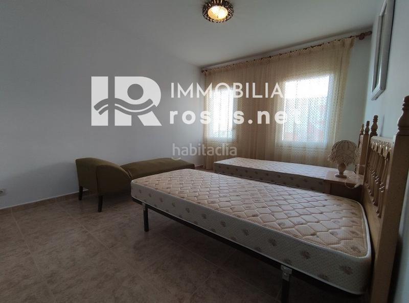 Foto af40fdb3-8b34-4b6d-b059-27b6d66a8343. Piso apartamento en venta en primera línea de mar en canyelles, en Roses